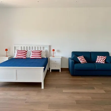Due Golfi Apartment *