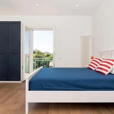 Due Golfi Apartament SantʼAgata sui Due Golfi